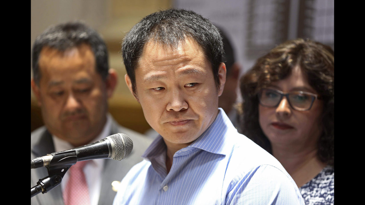 Video woman fucking bedpost