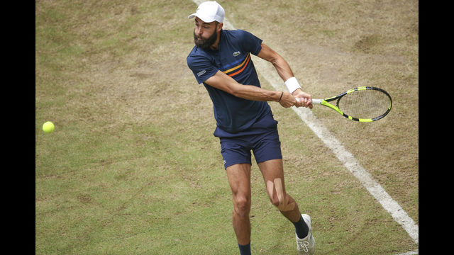 Federer survives scare against Paire to advance in Halle | KIRO-TV Federer survives scare against Paire to advance in Halle | KIRO-TV